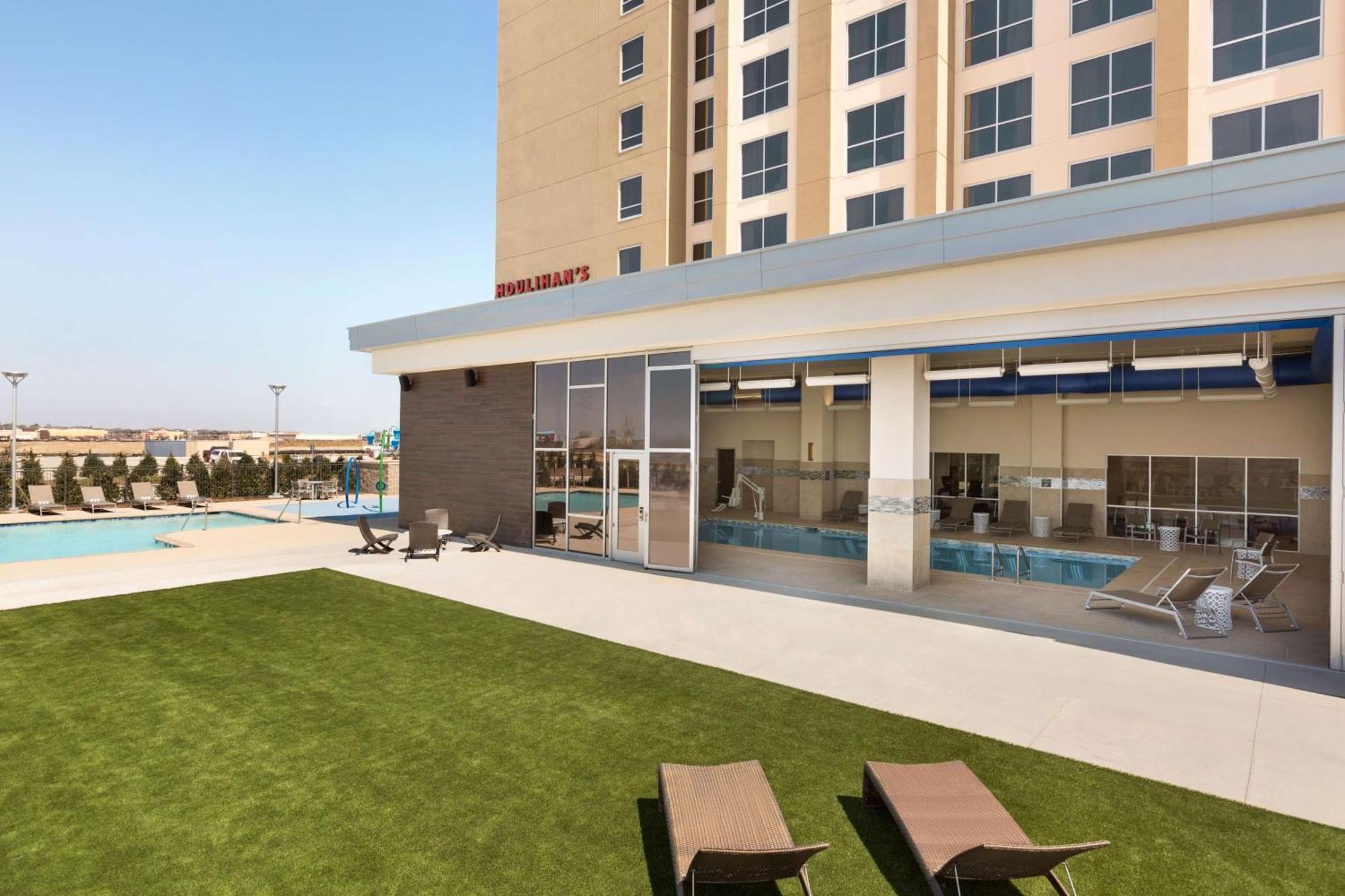 Embassy Suites By Hilton Denton Convention Center Εξωτερικό φωτογραφία